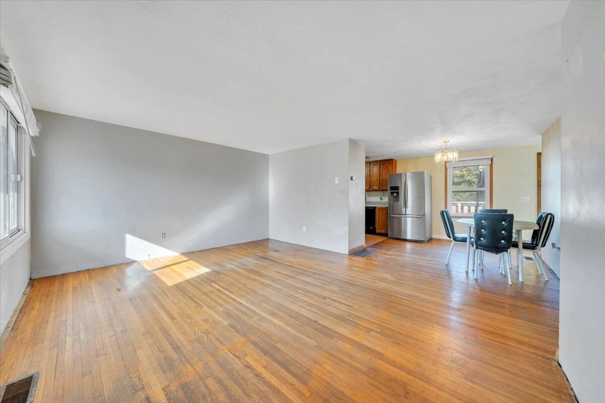1111 Curve RD - Photo 6