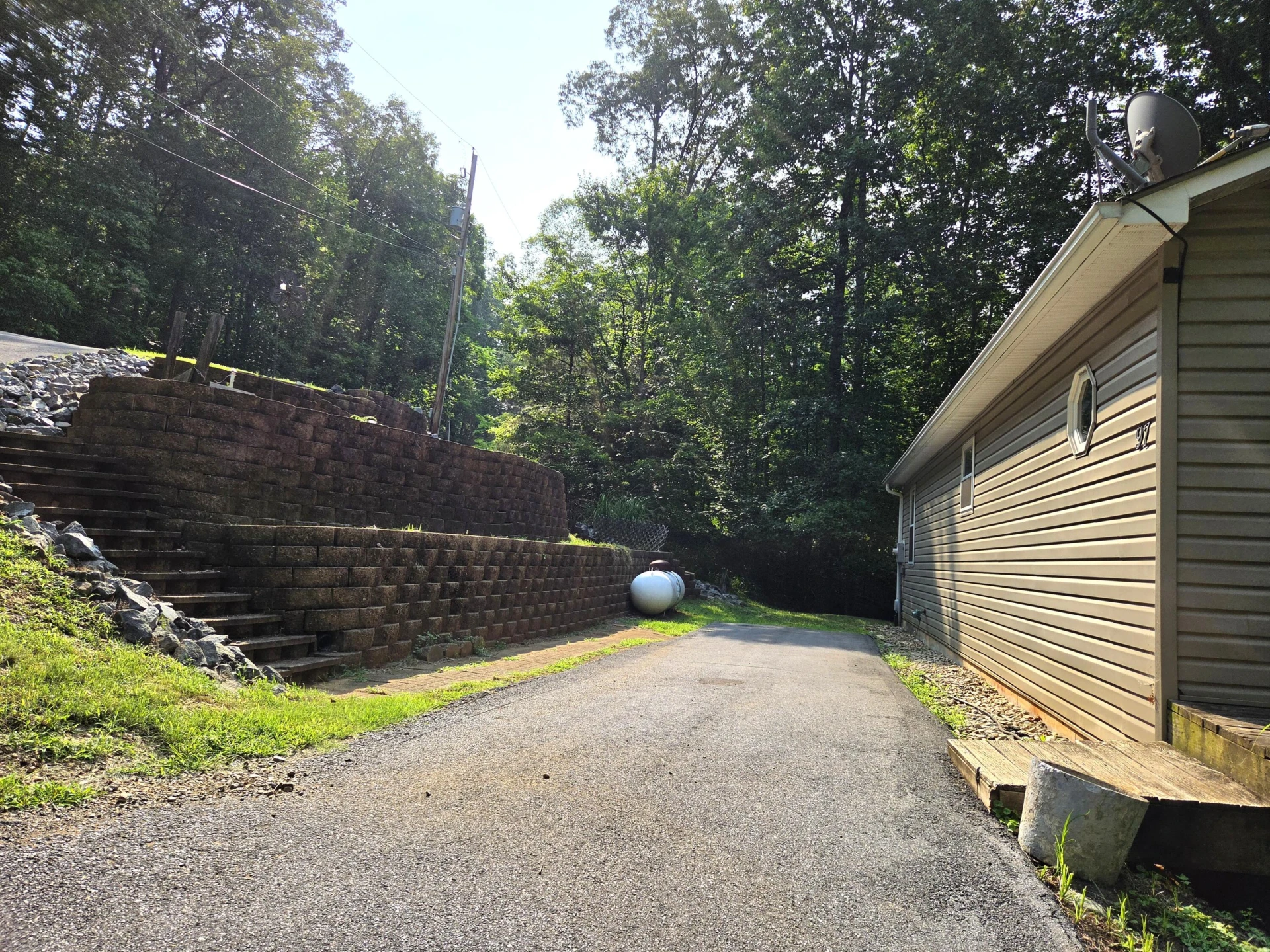 97 Cedar Bluff LN - Photo 17