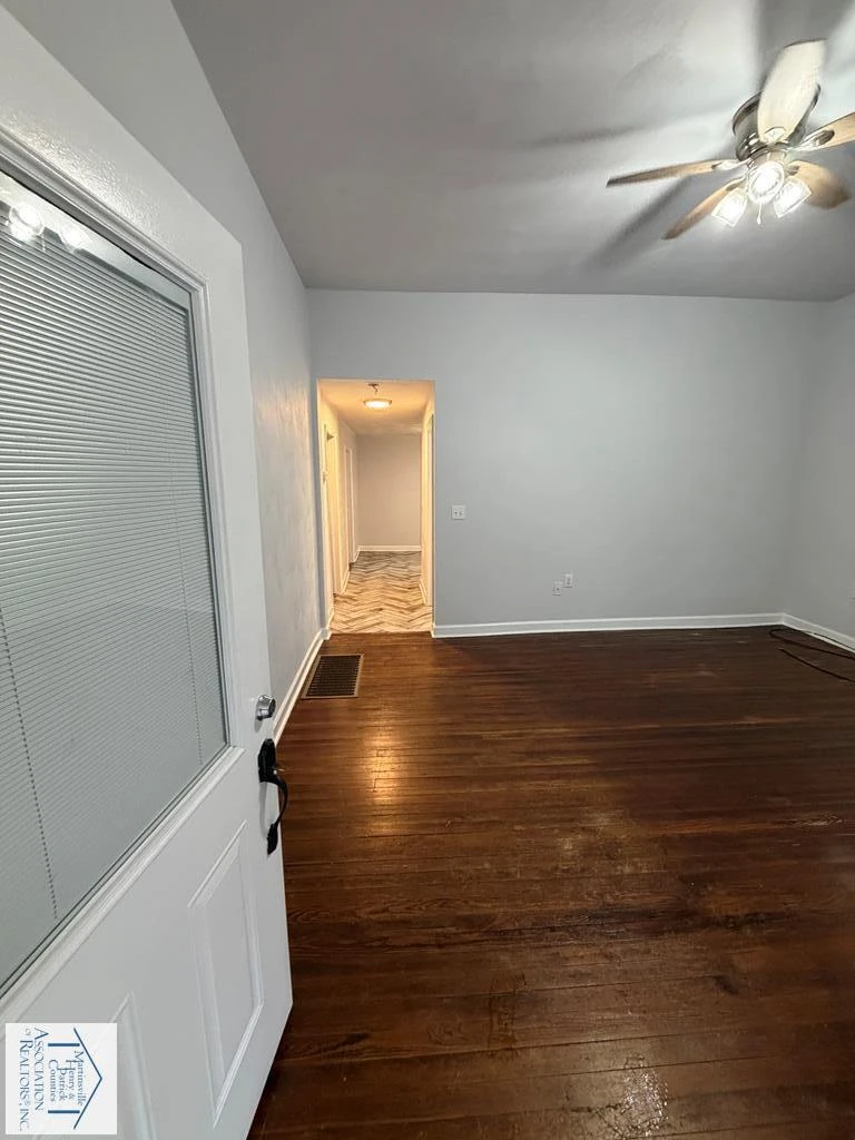 1827 Roanoke AVE SW - Photo 13