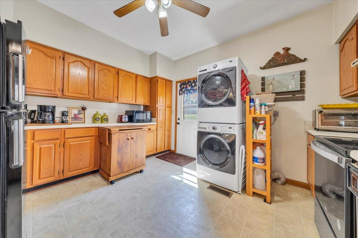 841 Bedford RD - Photo 13