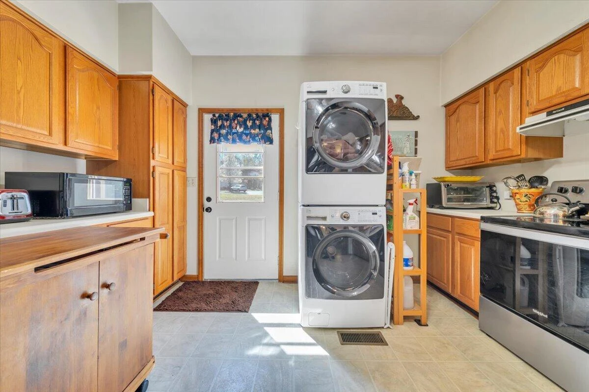 841 Bedford RD - Photo 14