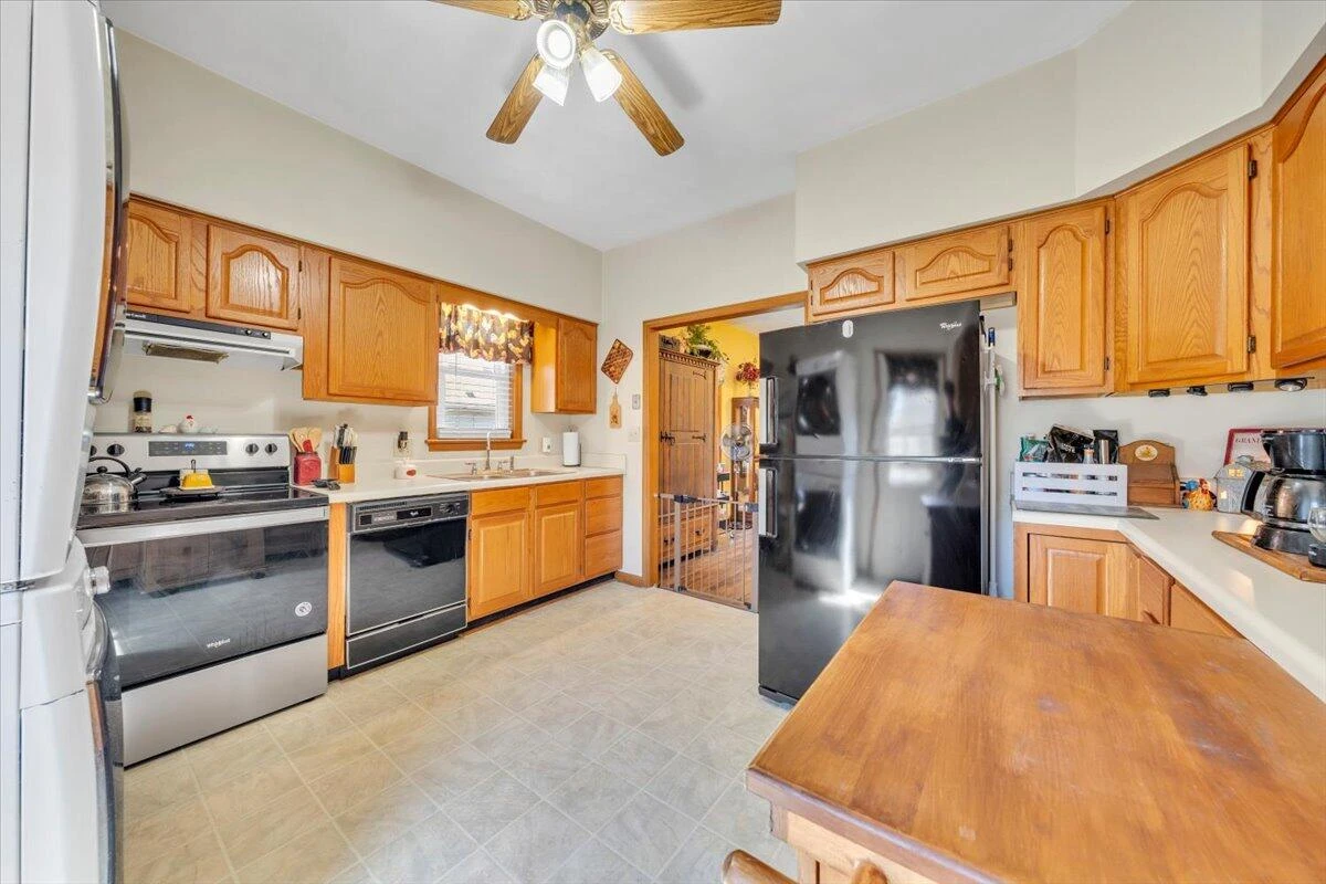 841 Bedford RD - Photo 16