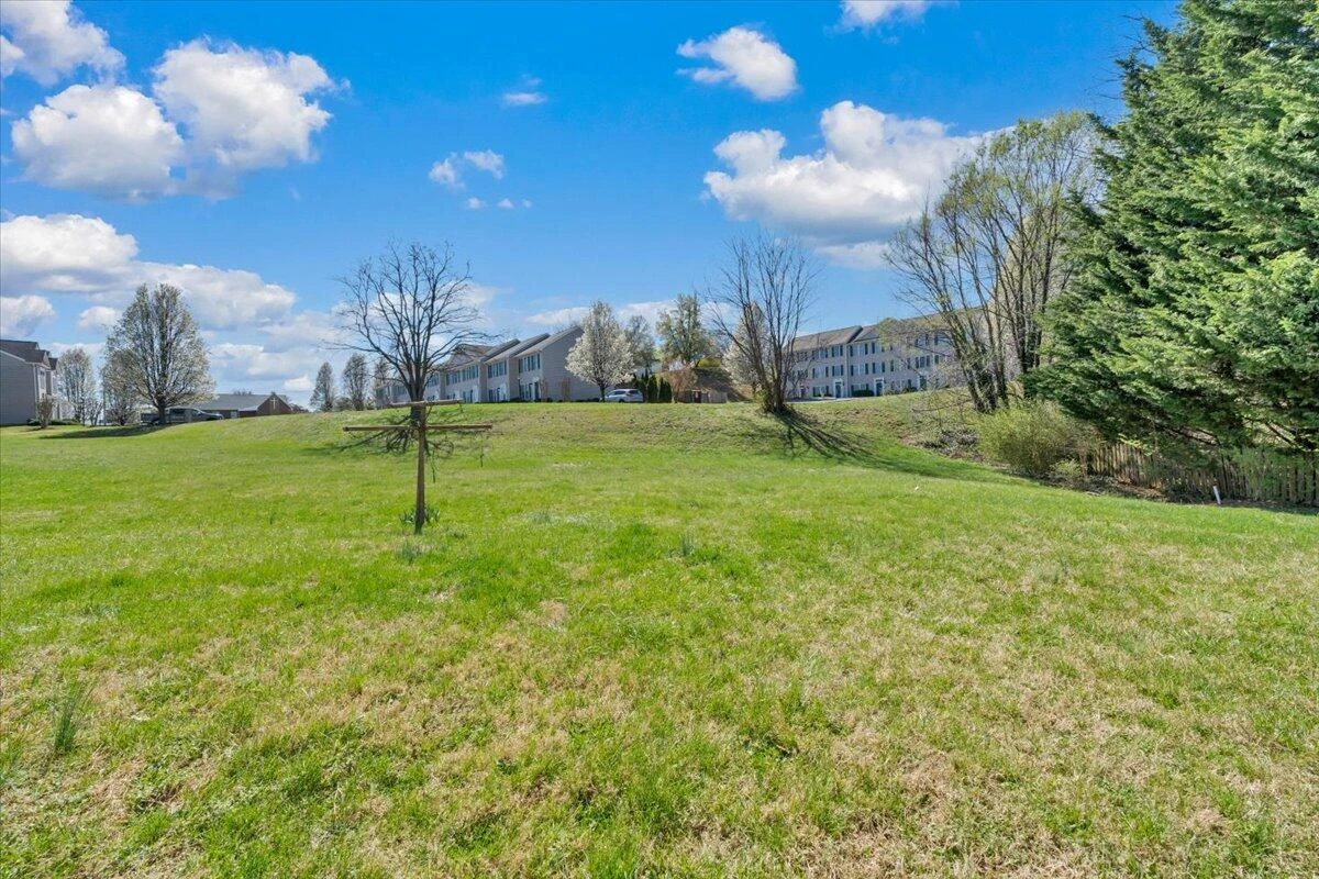 841 Bedford RD - Photo 38