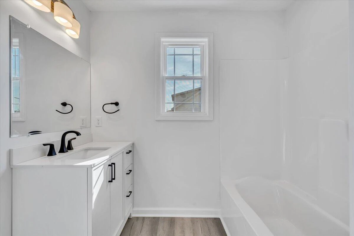 1018 Morehead AVE SE - Photo 20