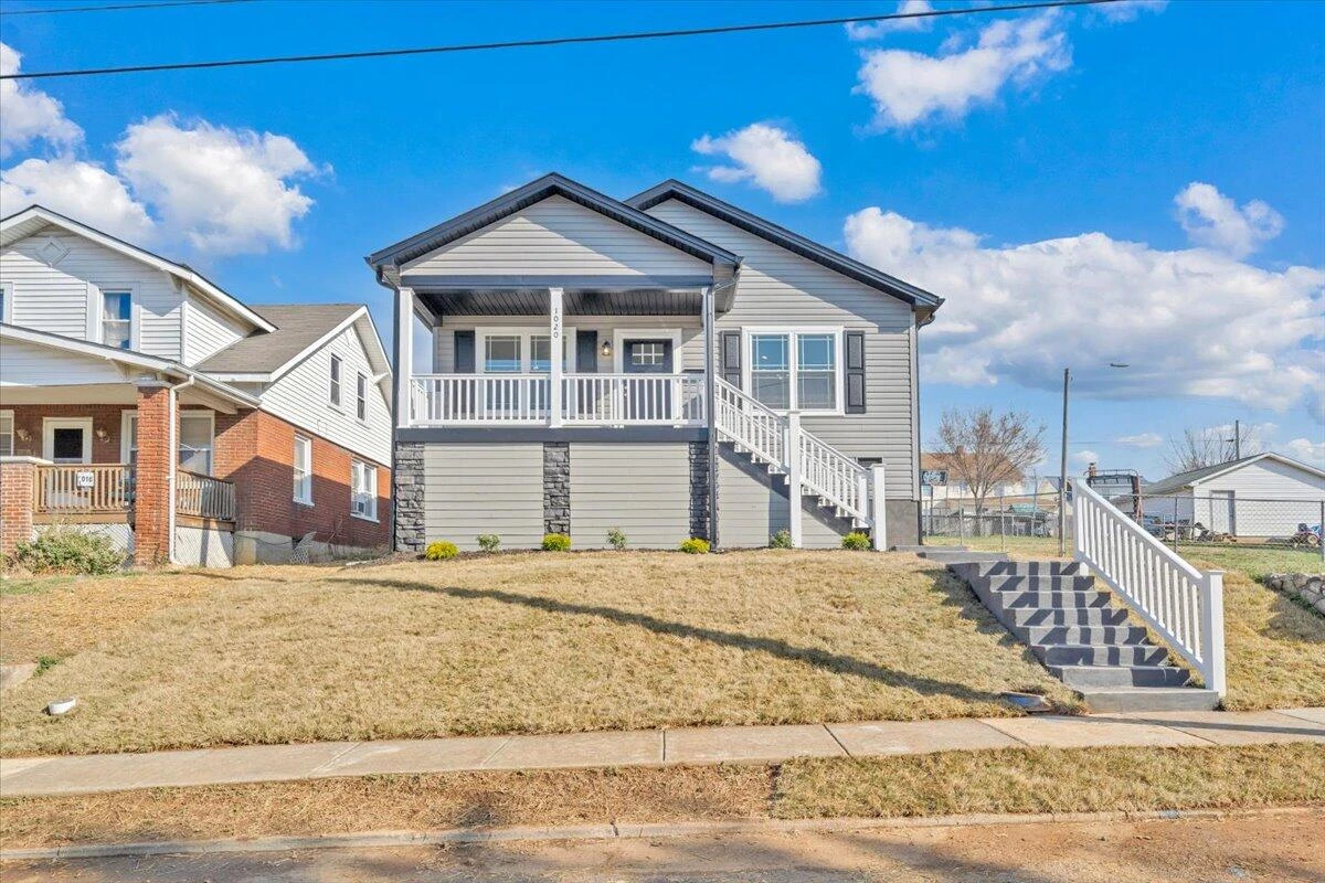1018 Morehead AVE SE - Photo 37