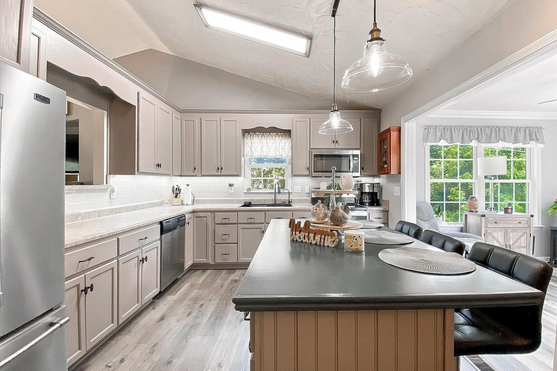 1236 Carroll RD - Photo 11