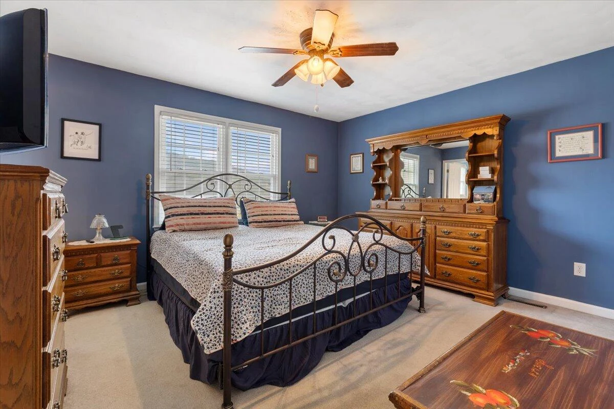 335 Fort Lewis BLVD - Photo 18