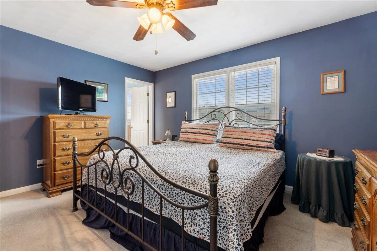 335 Fort Lewis BLVD - Photo 19