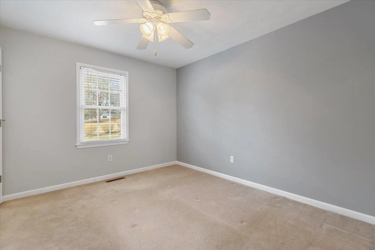 335 Fort Lewis BLVD - Photo 22