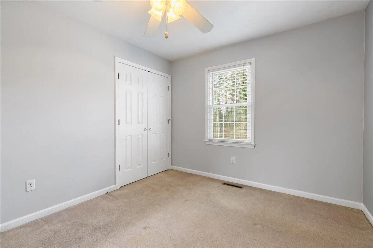 335 Fort Lewis BLVD - Photo 23