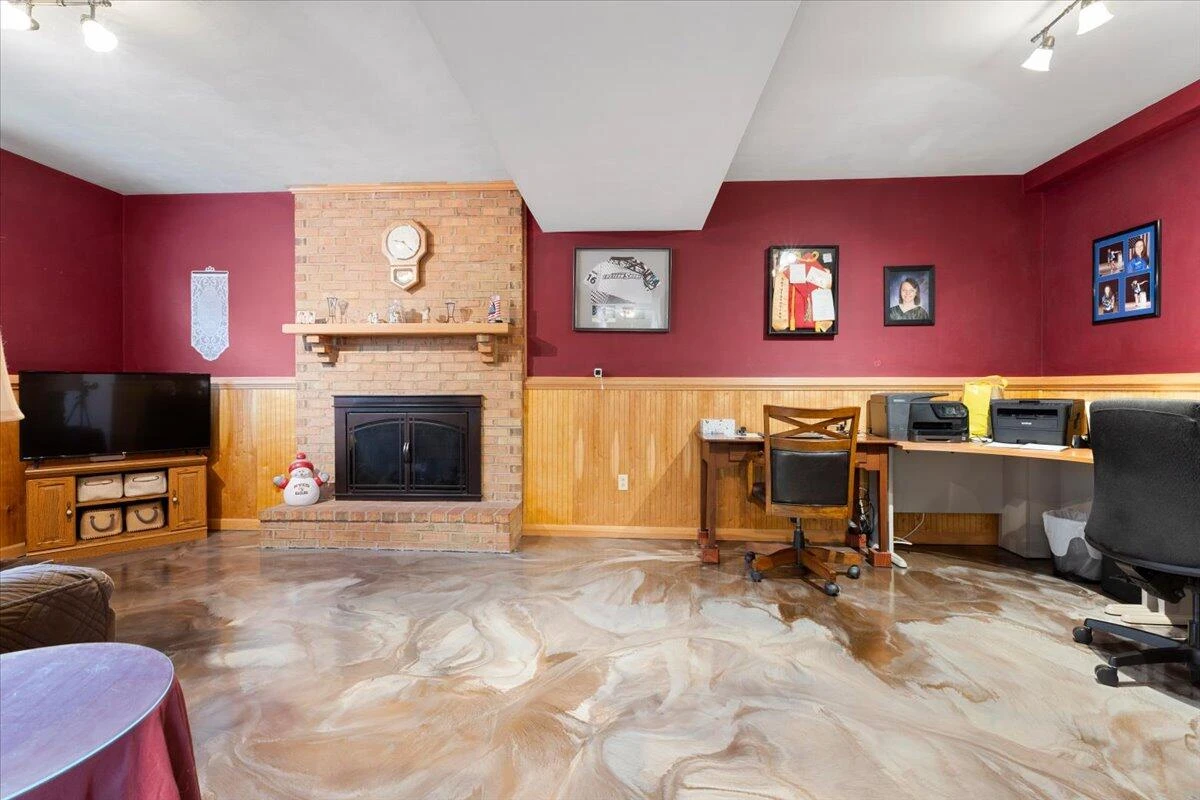 335 Fort Lewis BLVD - Photo 30