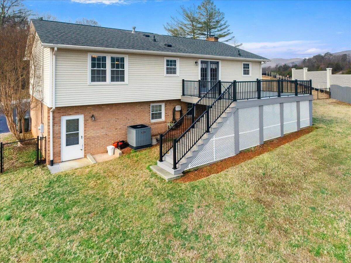 335 Fort Lewis BLVD - Photo 42