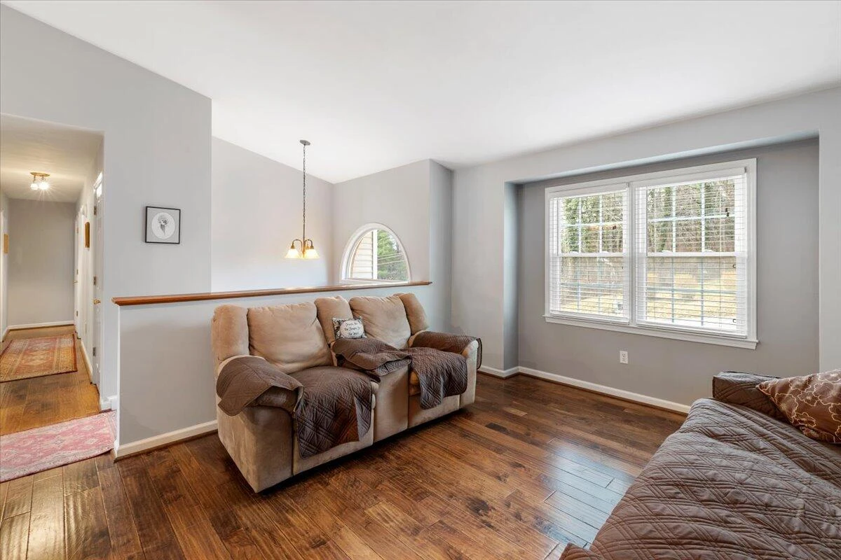 335 Fort Lewis BLVD - Photo 9
