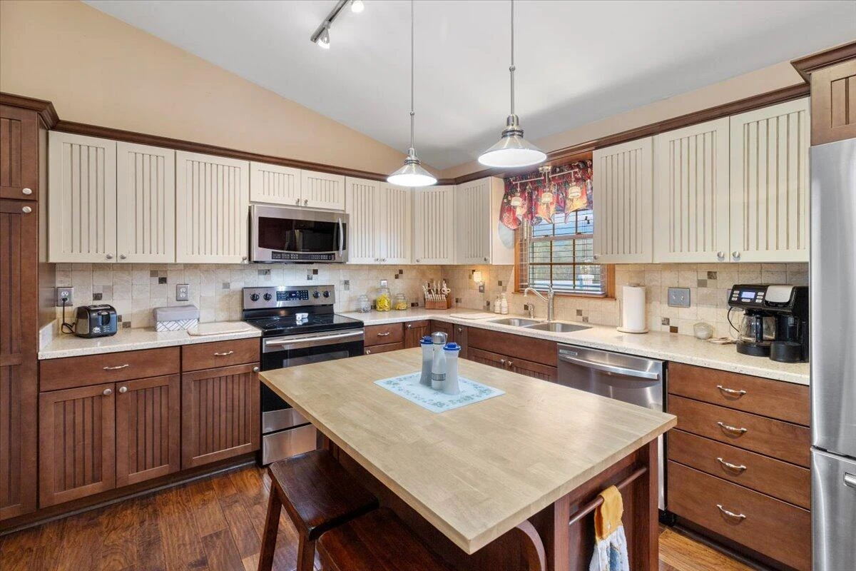 335 Fort Lewis BLVD - Photo 11