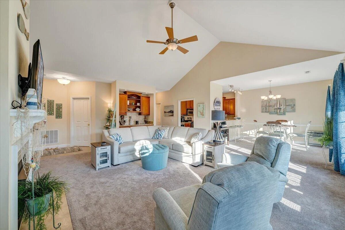 300 S Pointe Shore DR #411 - Photo 18
