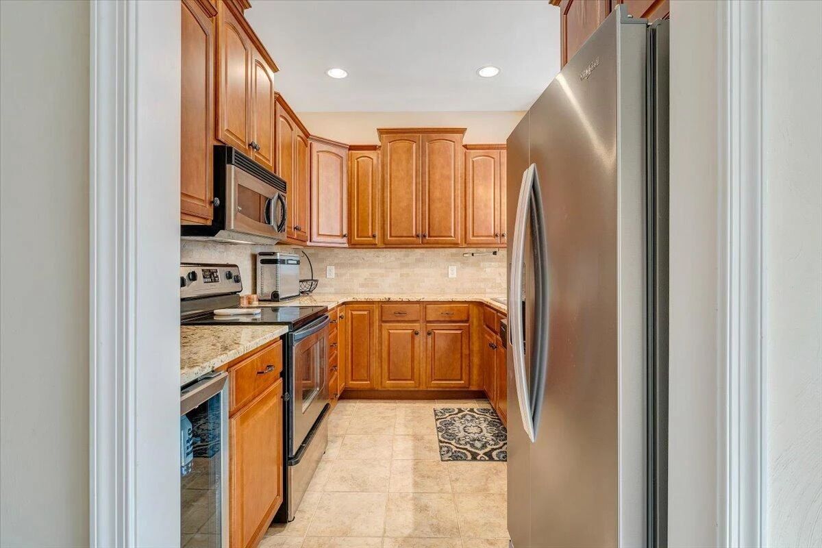 300 S Pointe Shore DR #411 - Photo 26