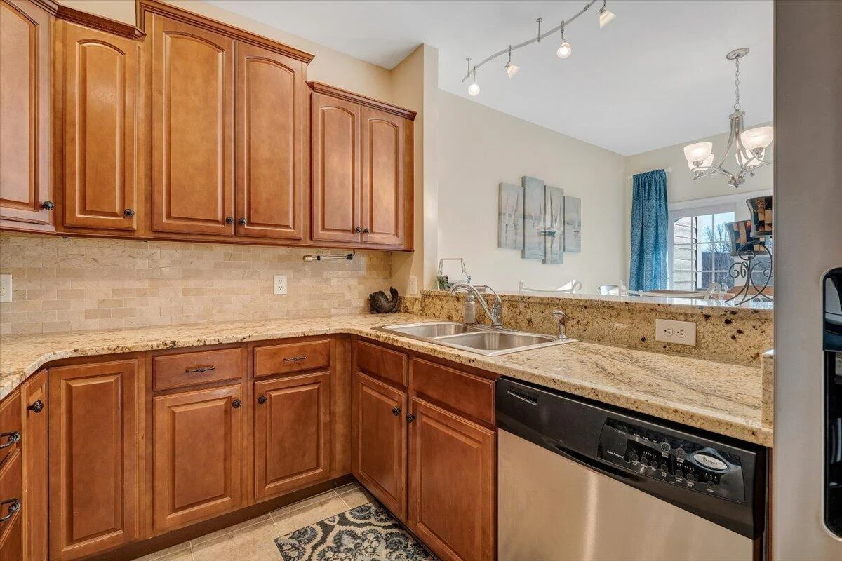 300 S Pointe Shore DR #411 - Photo 28
