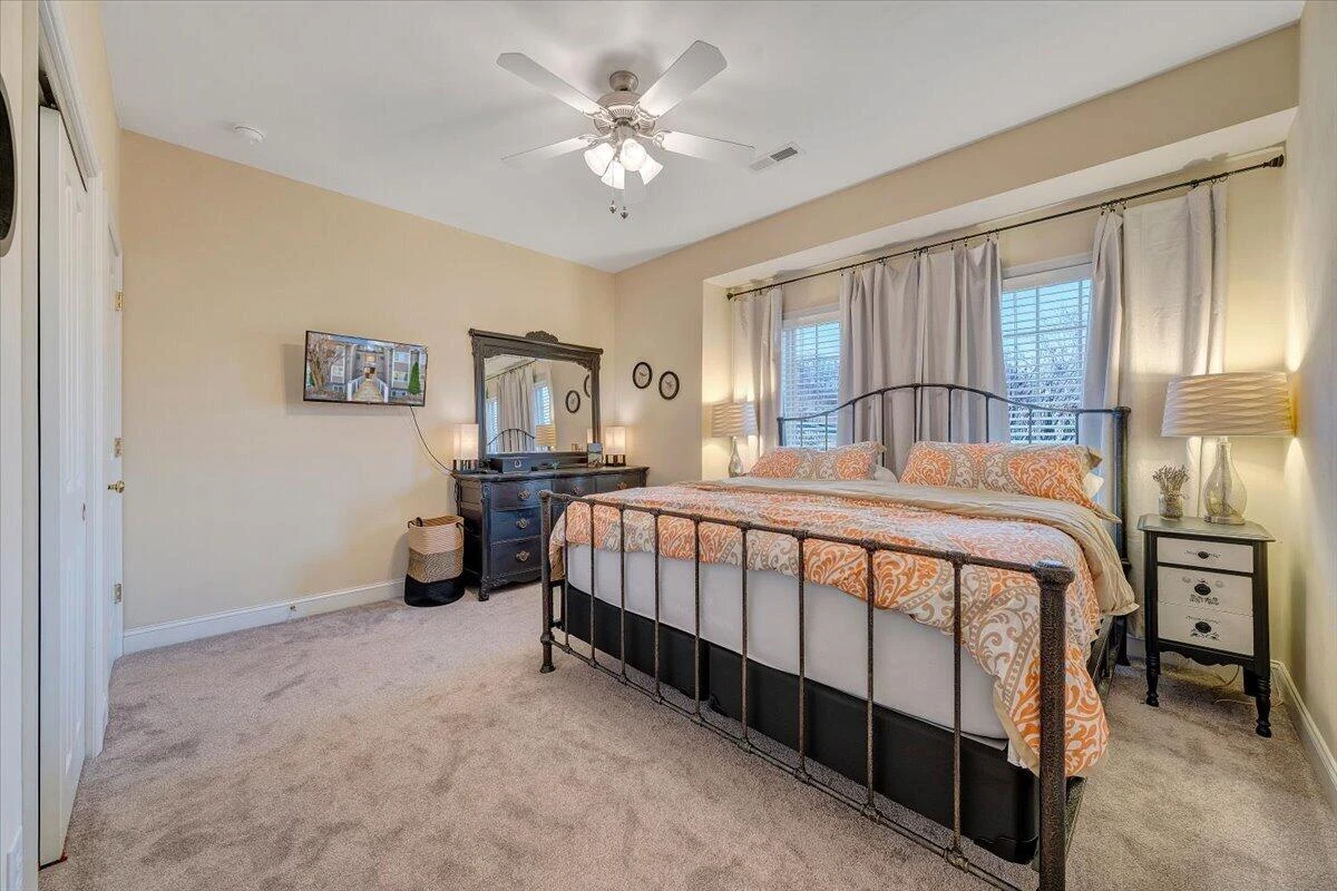 300 S Pointe Shore DR #411 - Photo 34