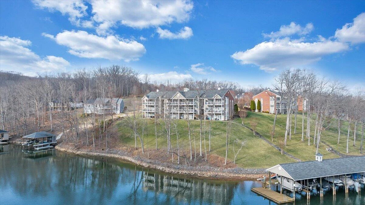 300 S Pointe Shore DR #411 - Photo 66