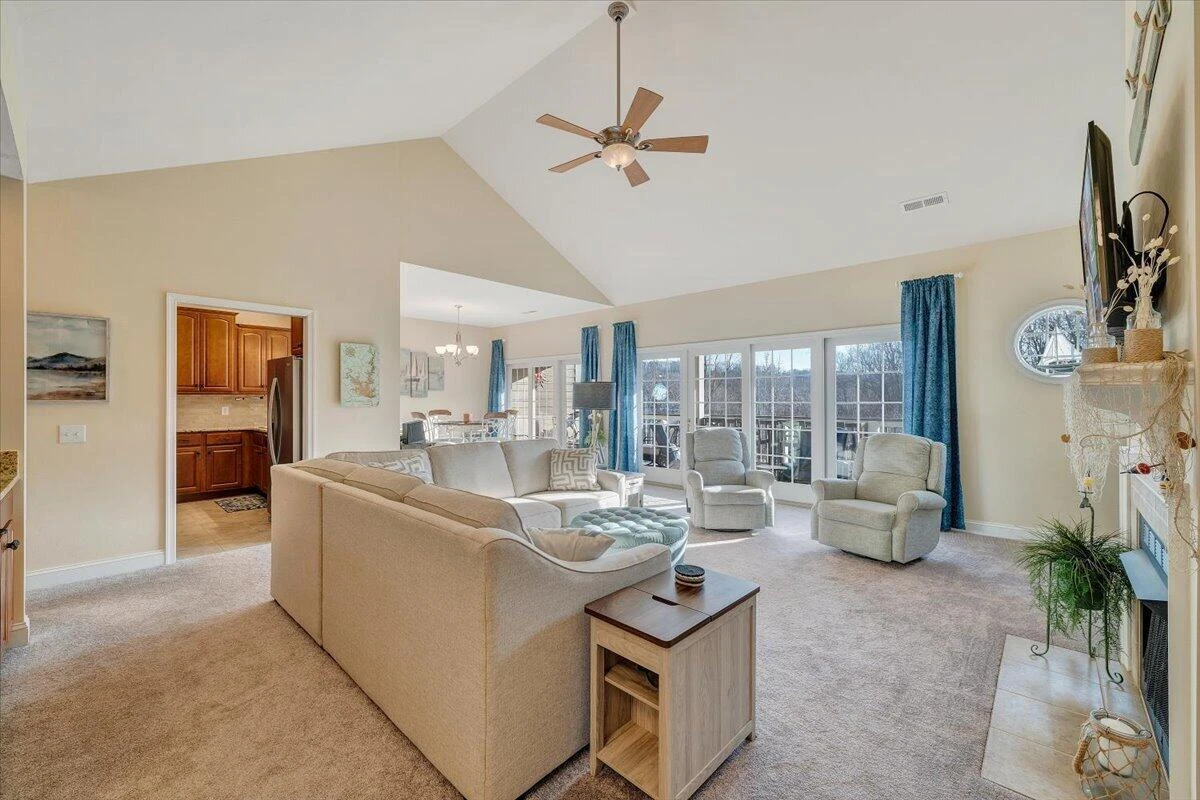 300 S Pointe Shore DR #411 - Photo 8