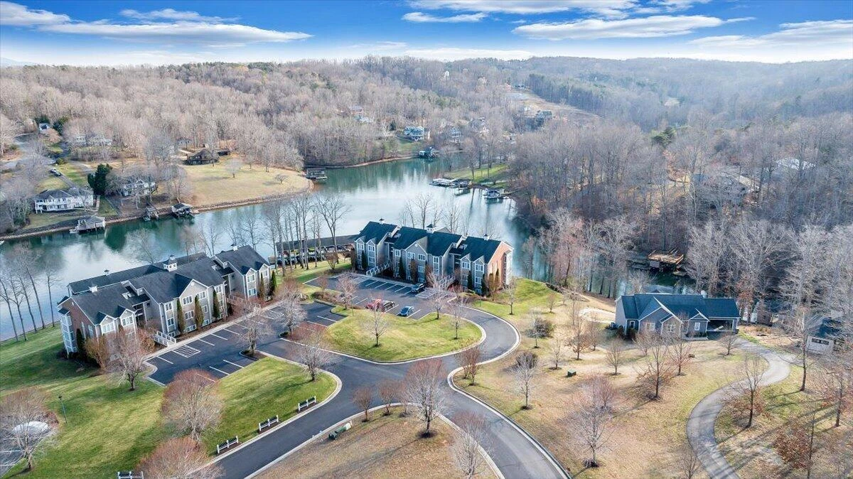 300 S Pointe Shore DR #411 - Photo 75