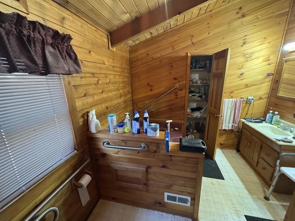 1212 Eagle View DR NE - Photo 35