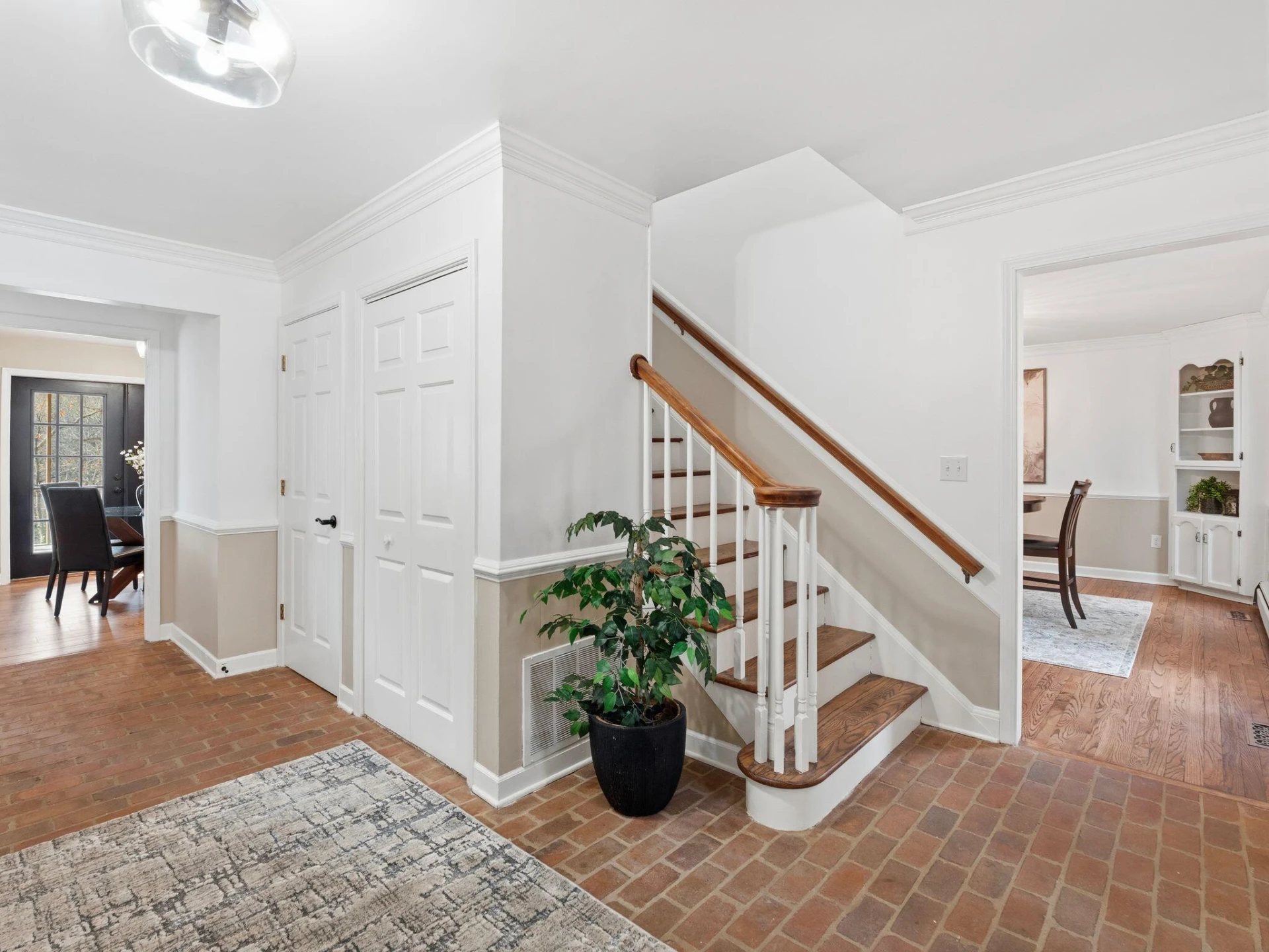 4867 Hunting Hills DR - Photo 9