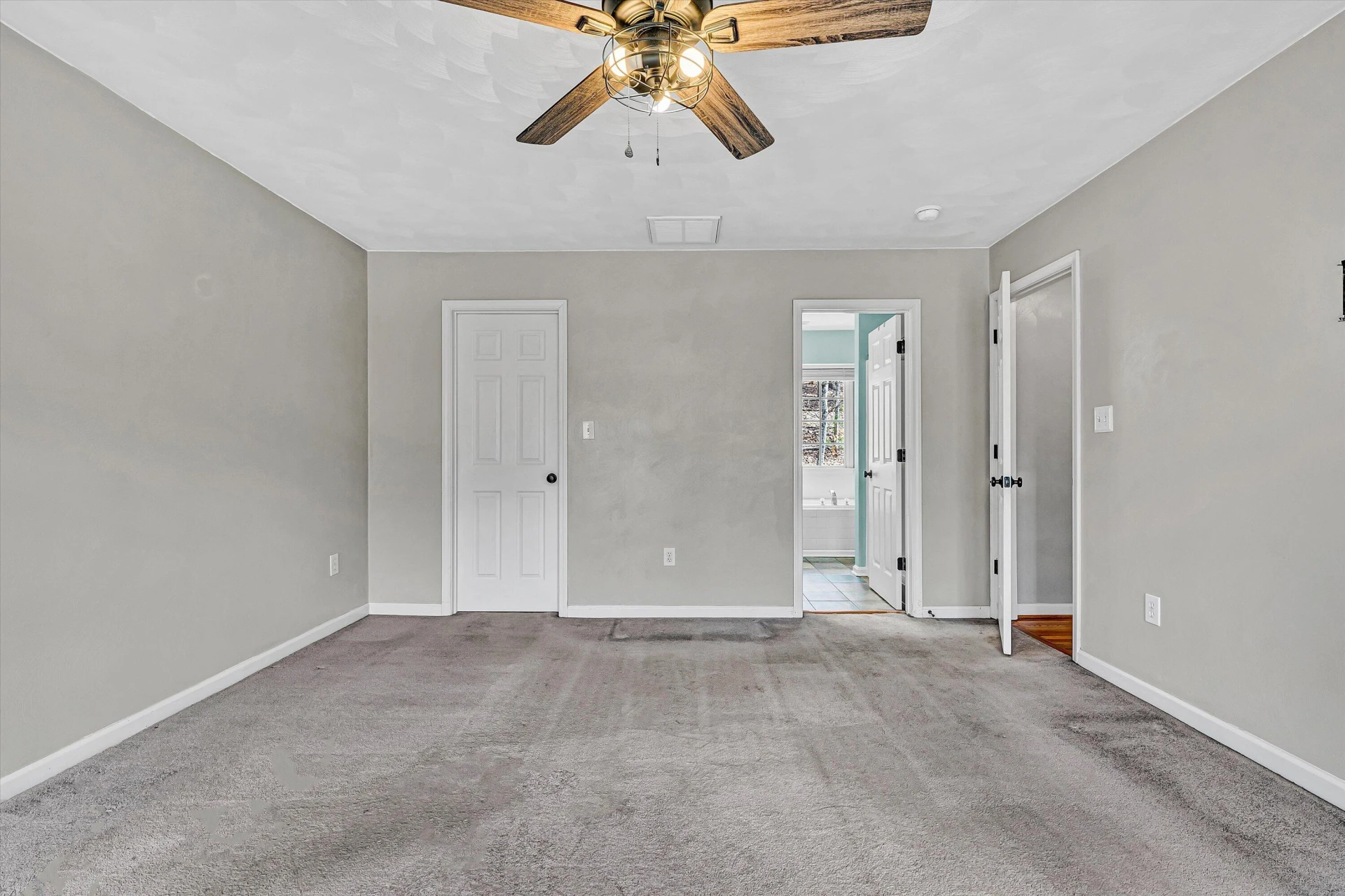 2540 Blue Ridge Springs RD - Photo 15
