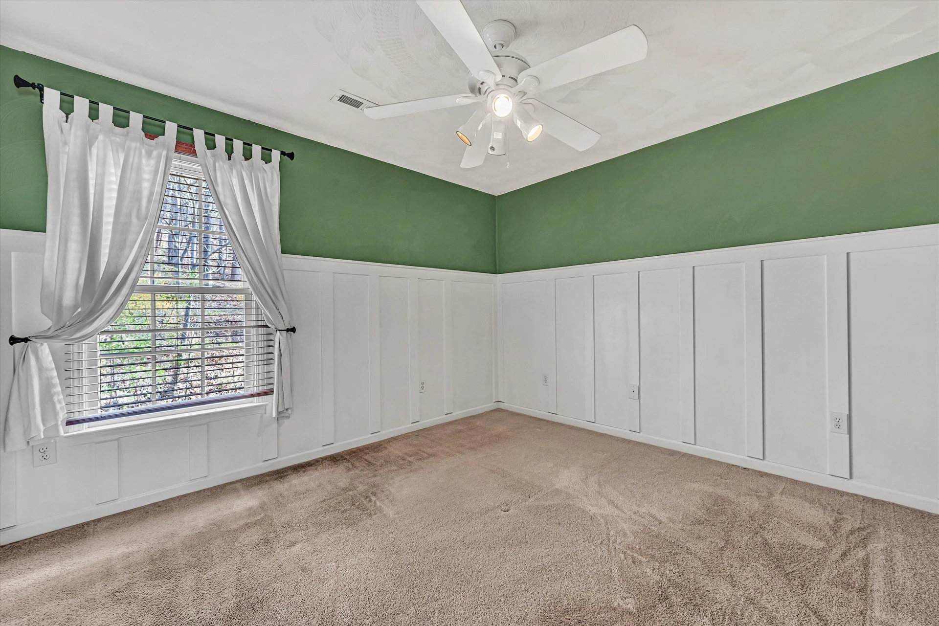 2540 Blue Ridge Springs RD - Photo 21