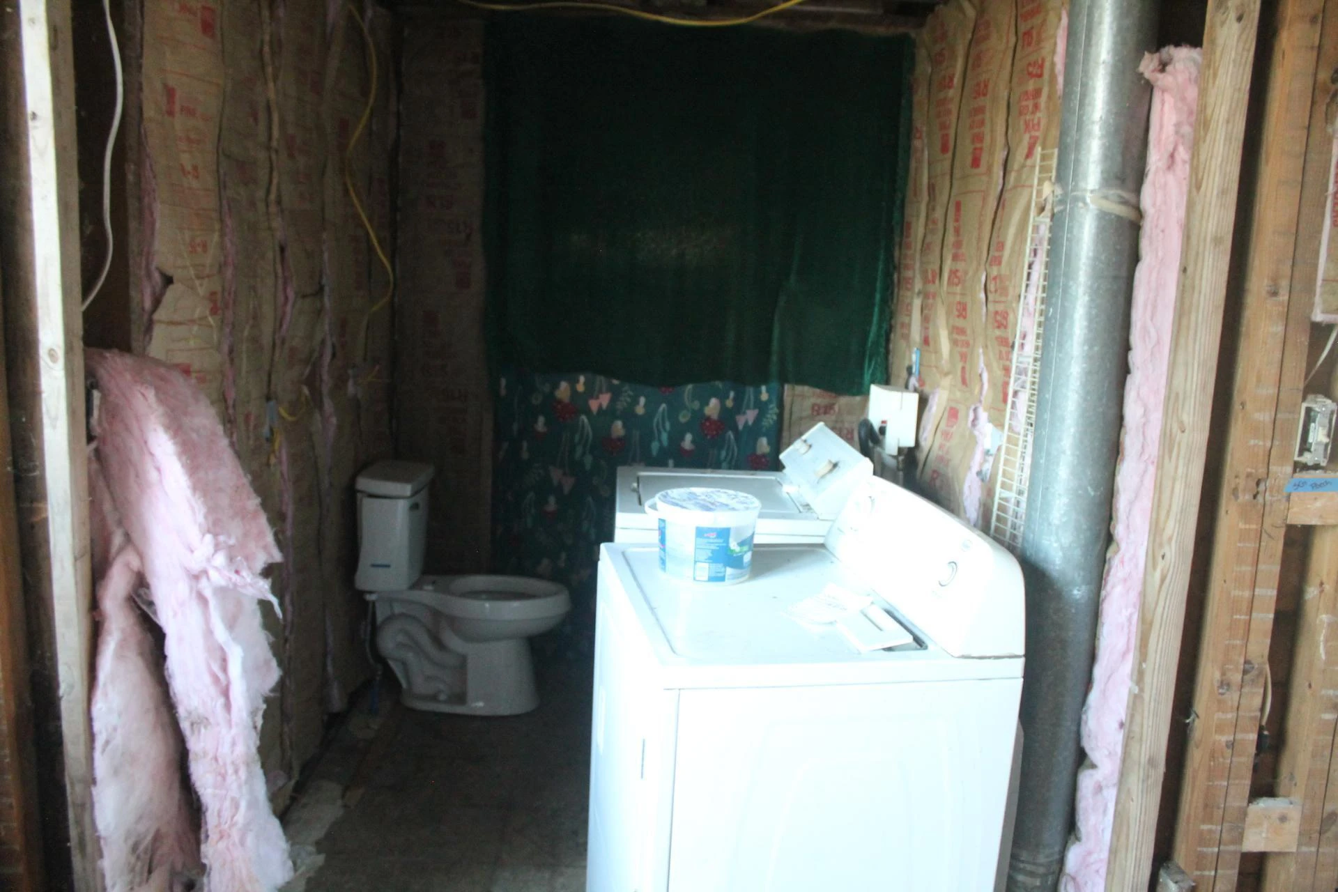 2210 Eastgate AVE NE - Photo 11