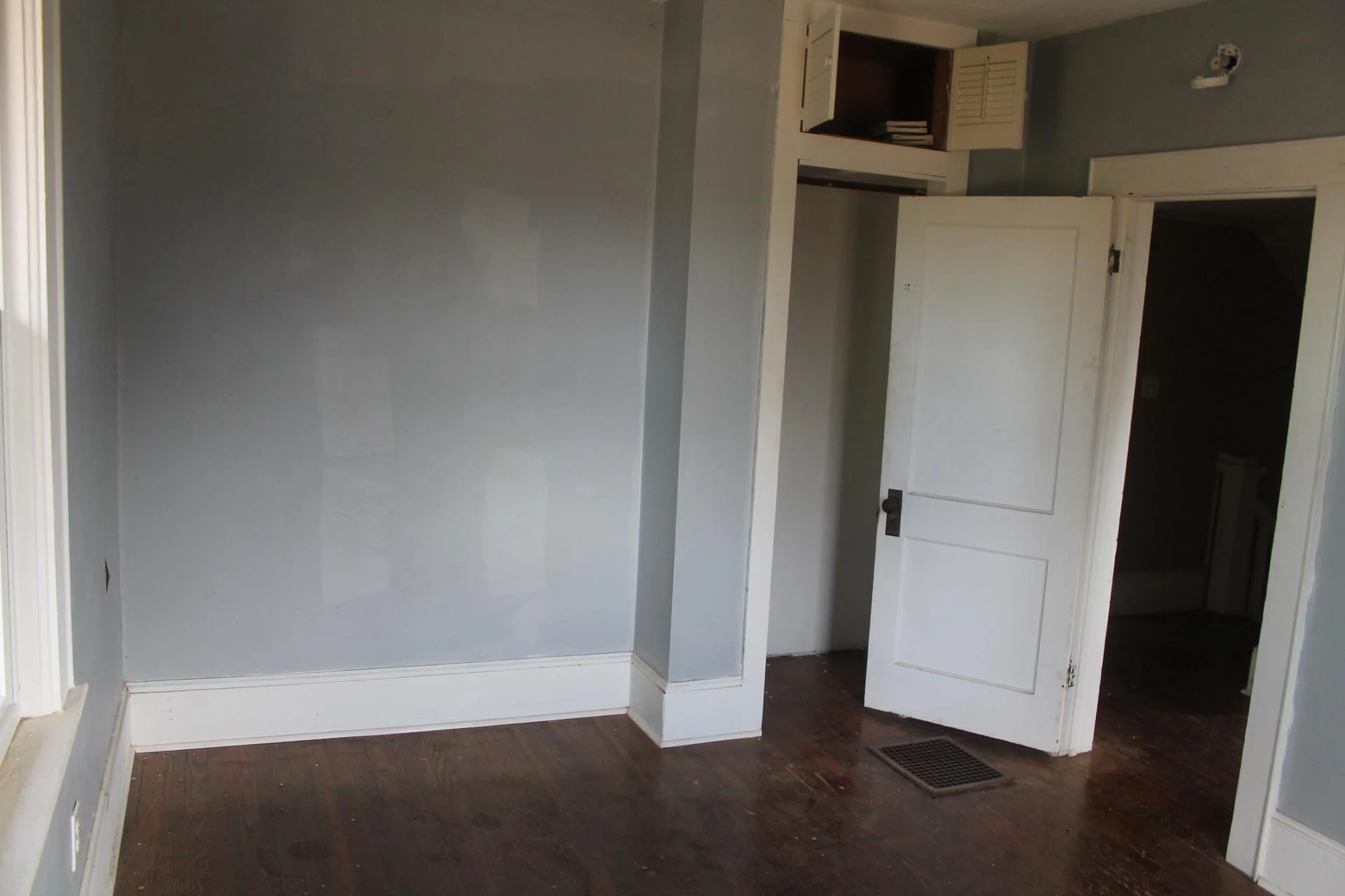 2210 Eastgate AVE NE - Photo 19