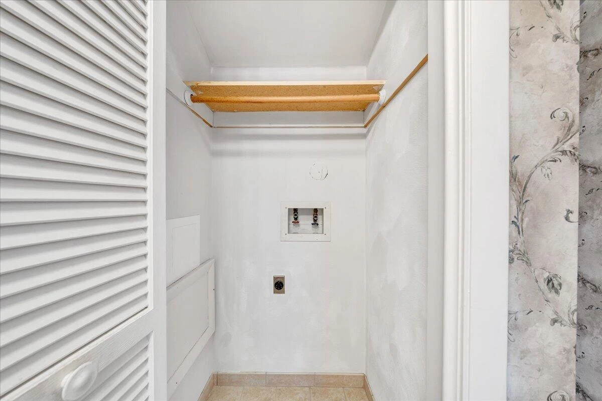 6878 Mount Chestnut RD - Photo 27