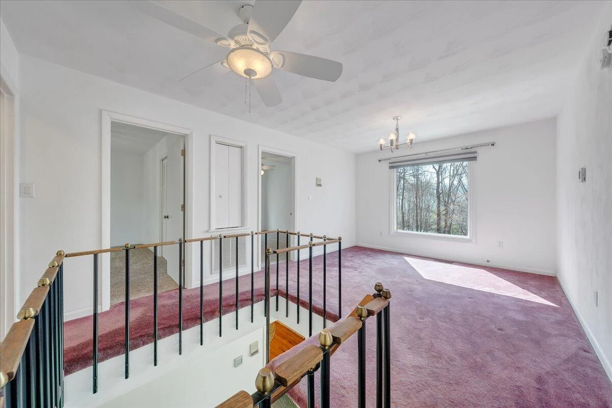 6878 Mount Chestnut RD - Photo 37