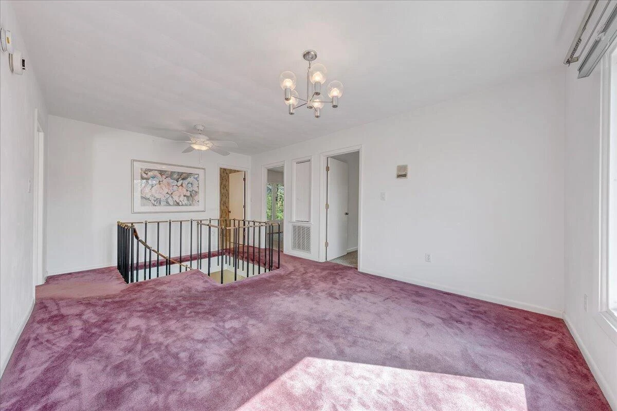 6878 Mount Chestnut RD - Photo 38