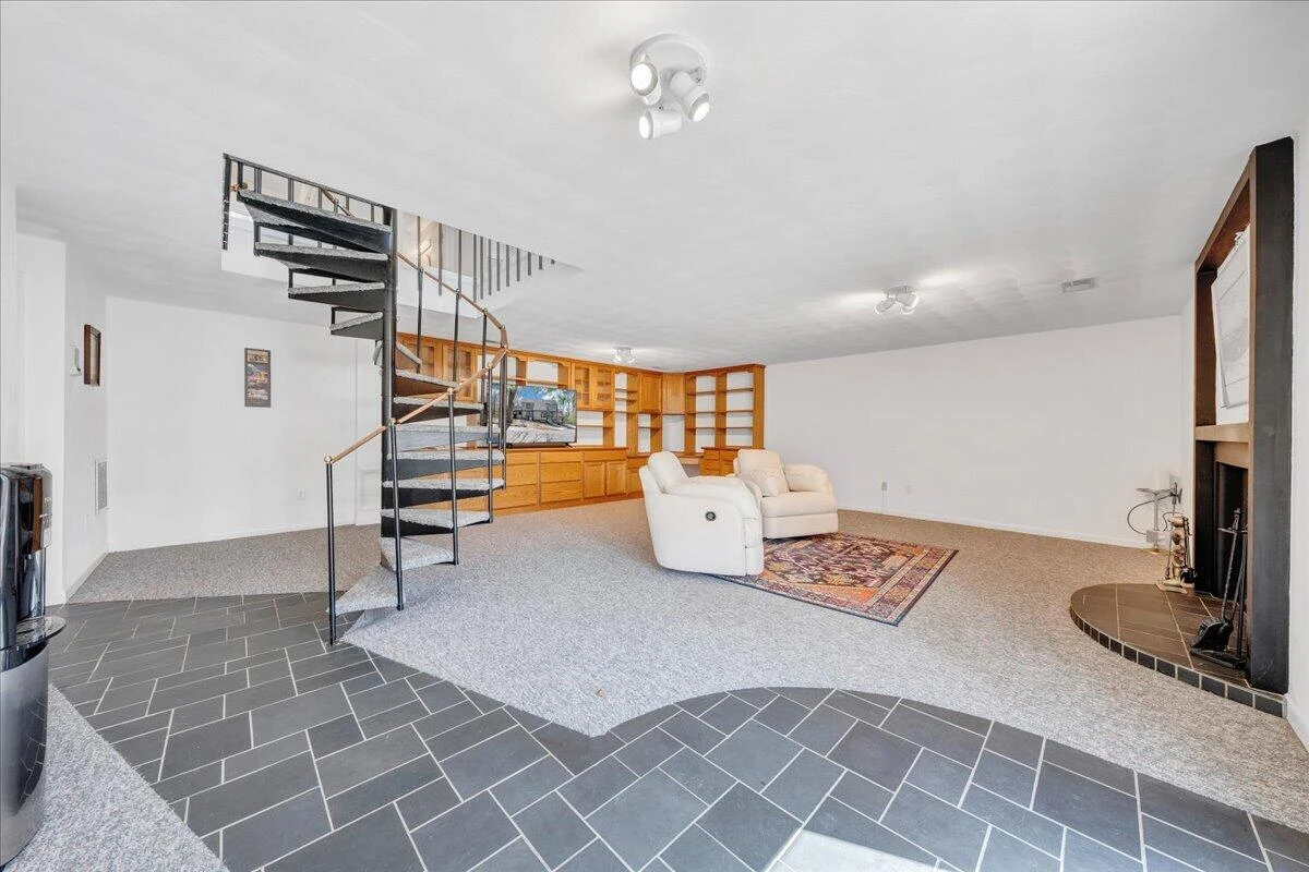 6878 Mount Chestnut RD - Photo 41
