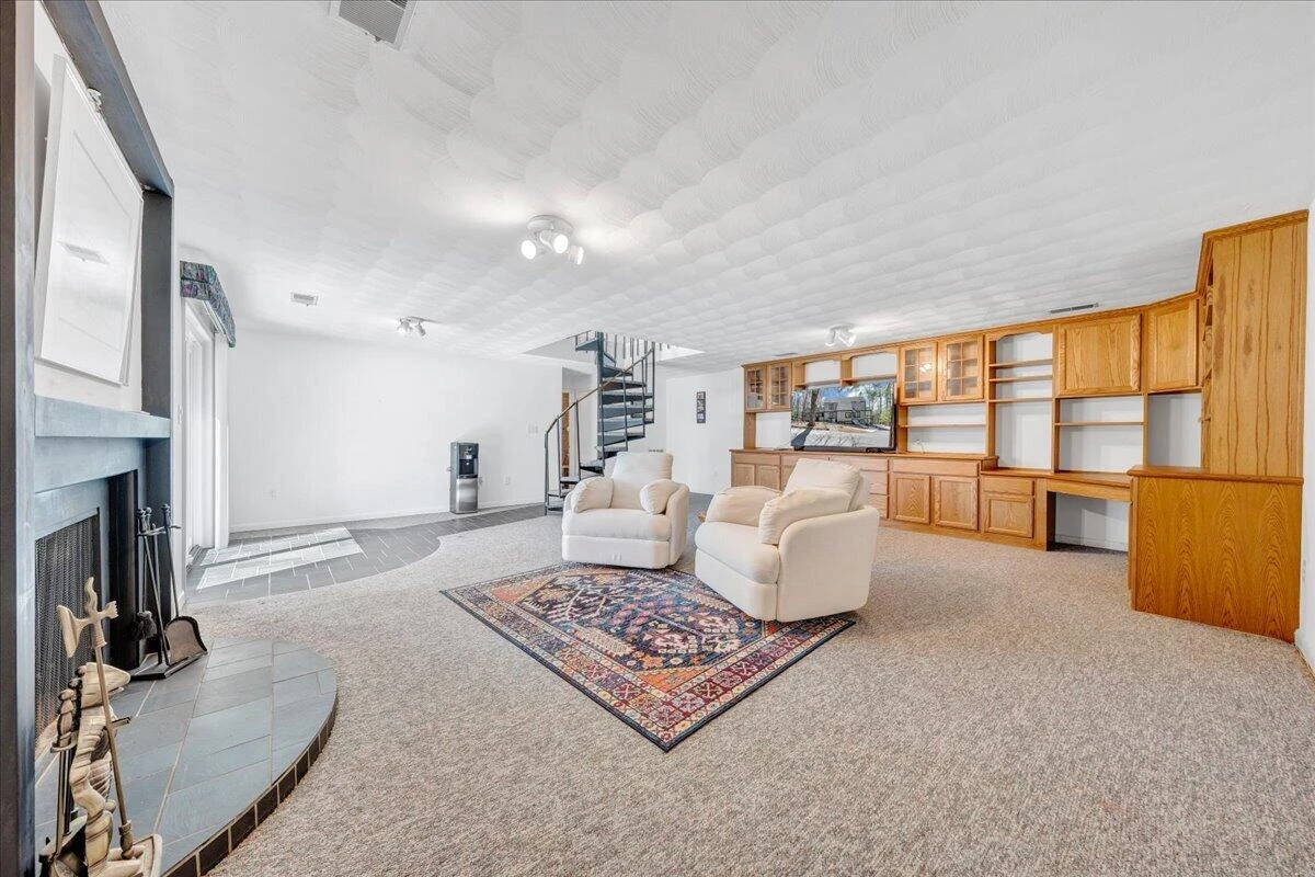 6878 Mount Chestnut RD - Photo 42