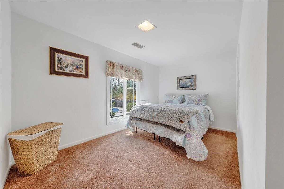 6878 Mount Chestnut RD - Photo 44