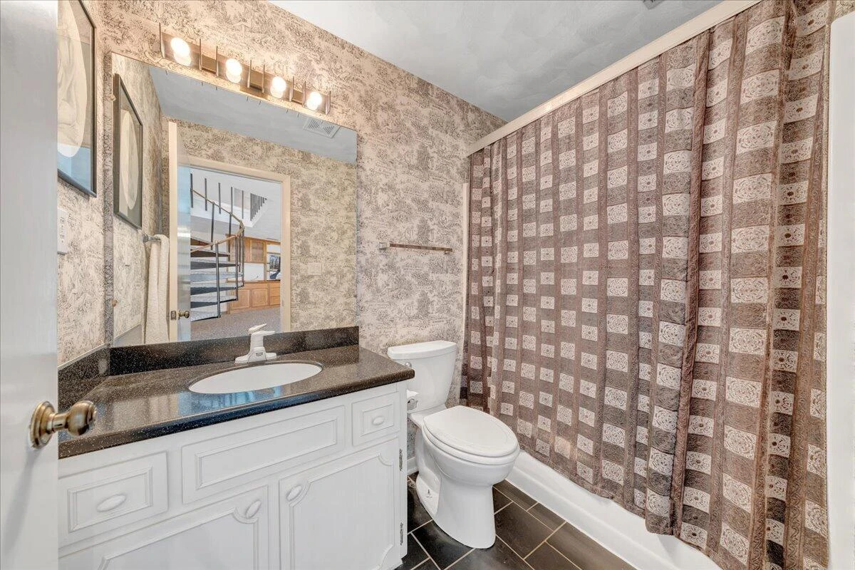 6878 Mount Chestnut RD - Photo 45