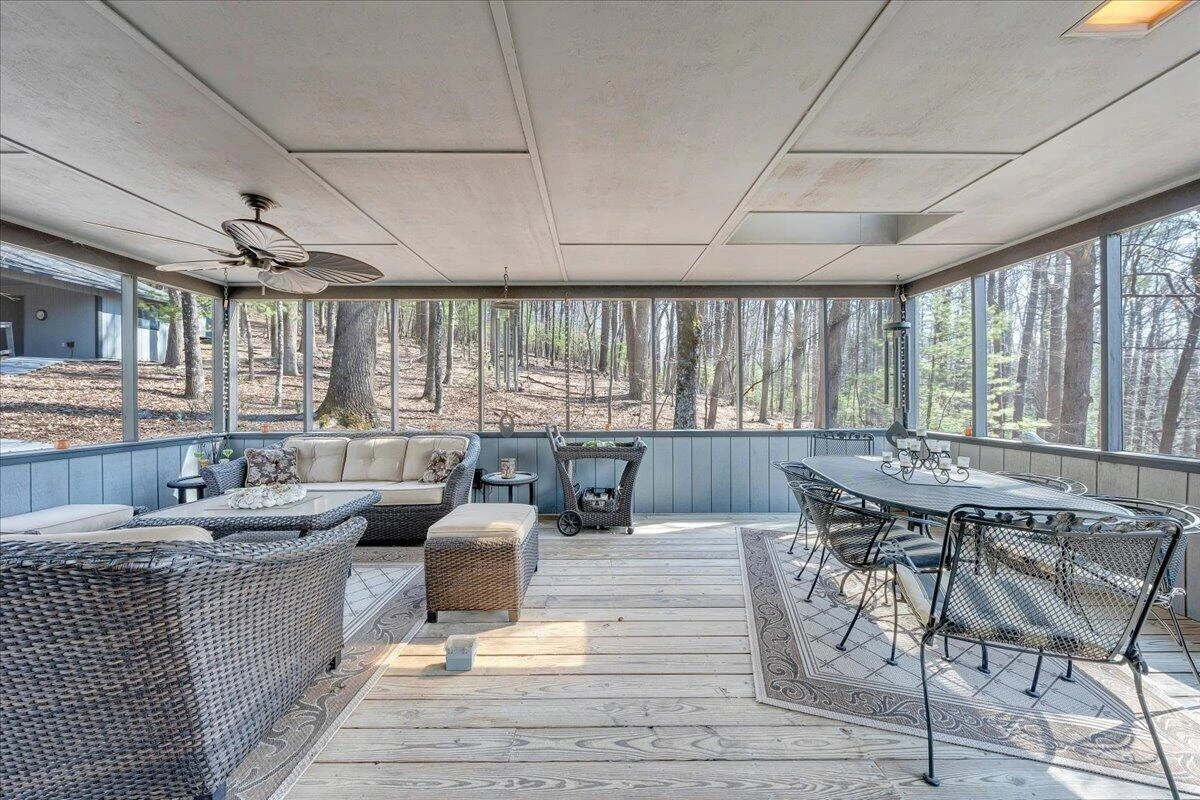 6878 Mount Chestnut RD - Photo 48