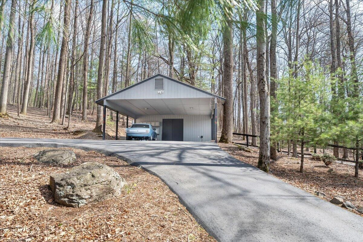 6878 Mount Chestnut RD - Photo 52
