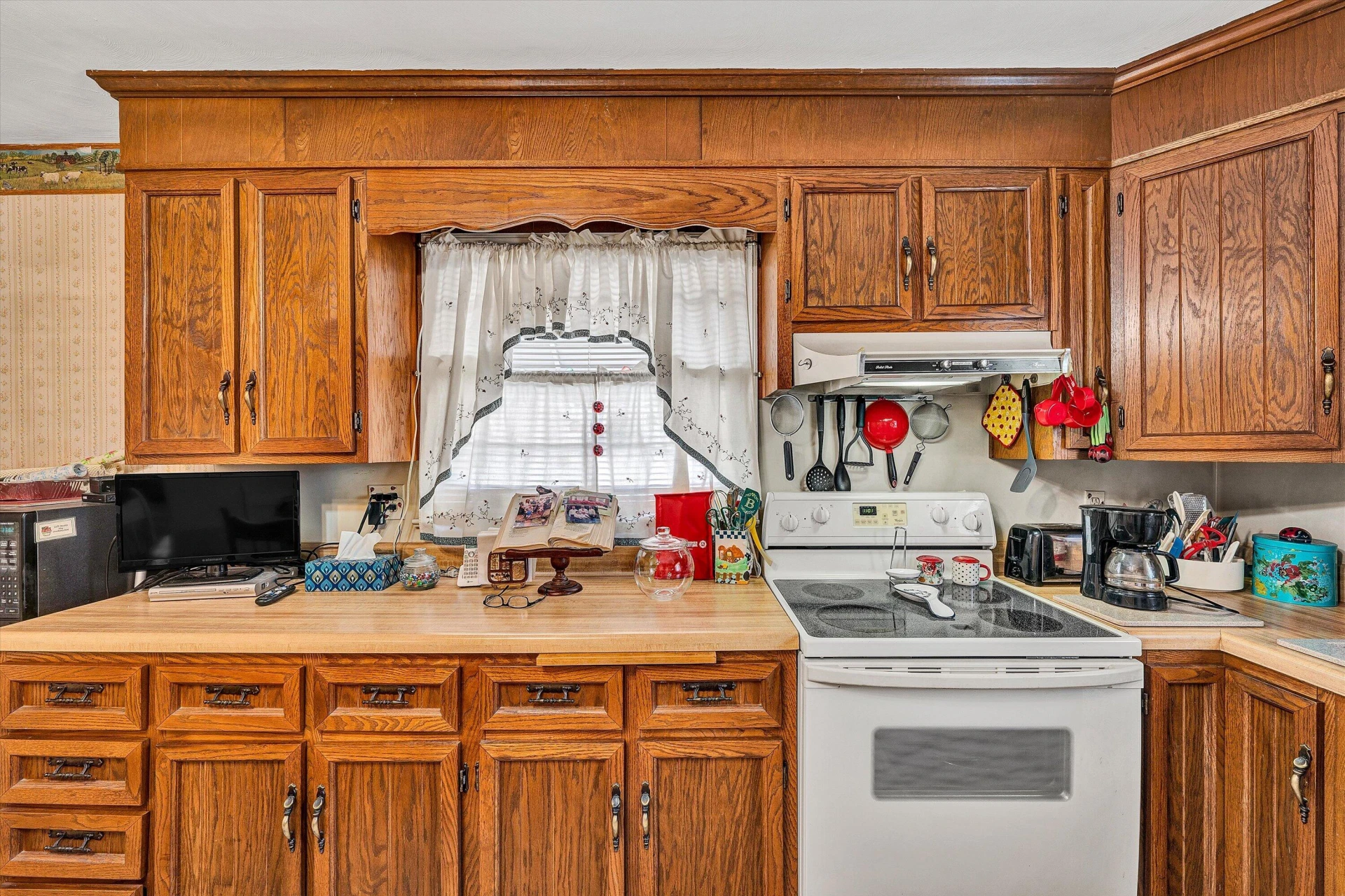 4852 Showalter RD NW - Photo 16
