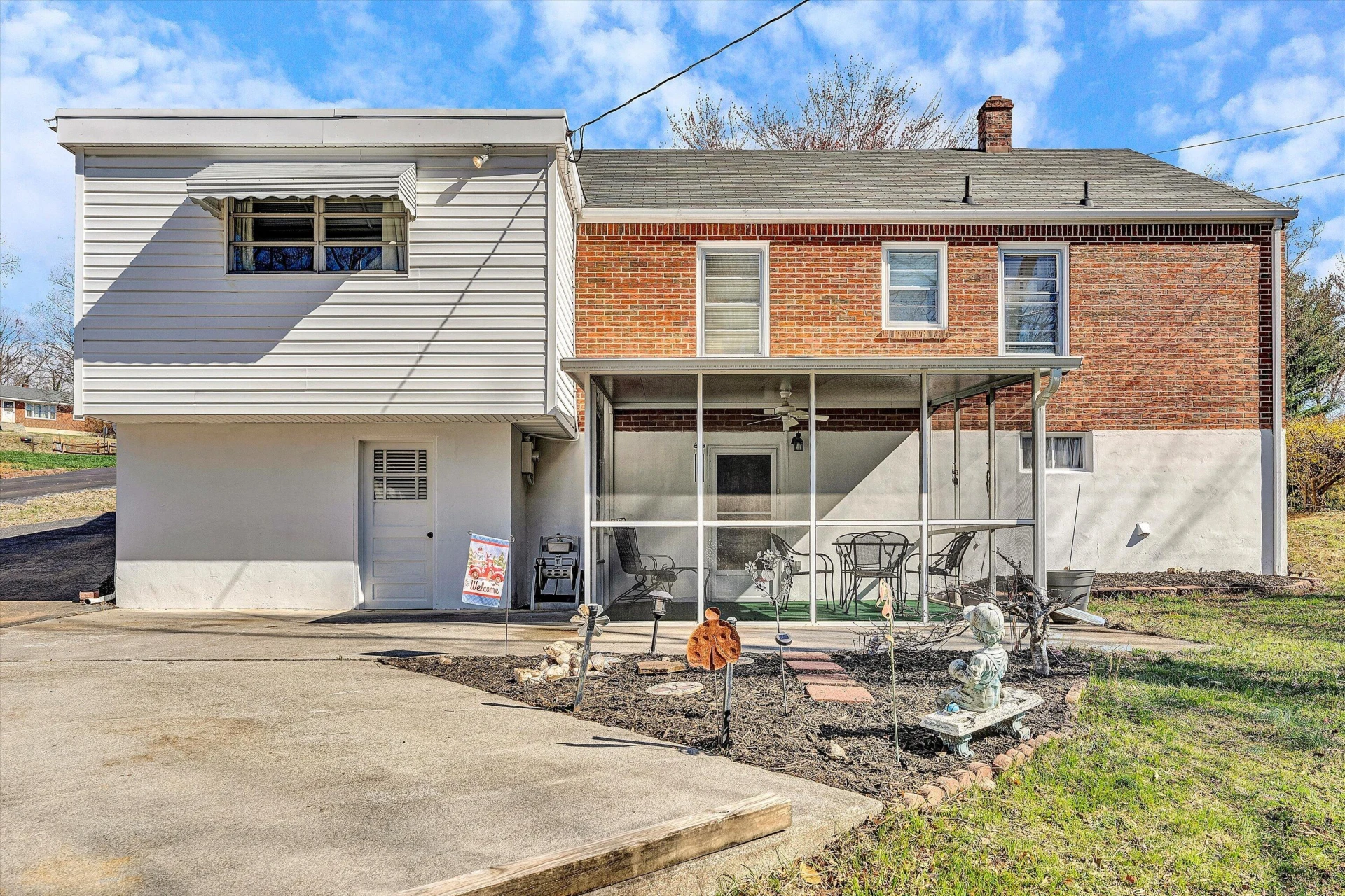 4852 Showalter RD NW - Photo 37