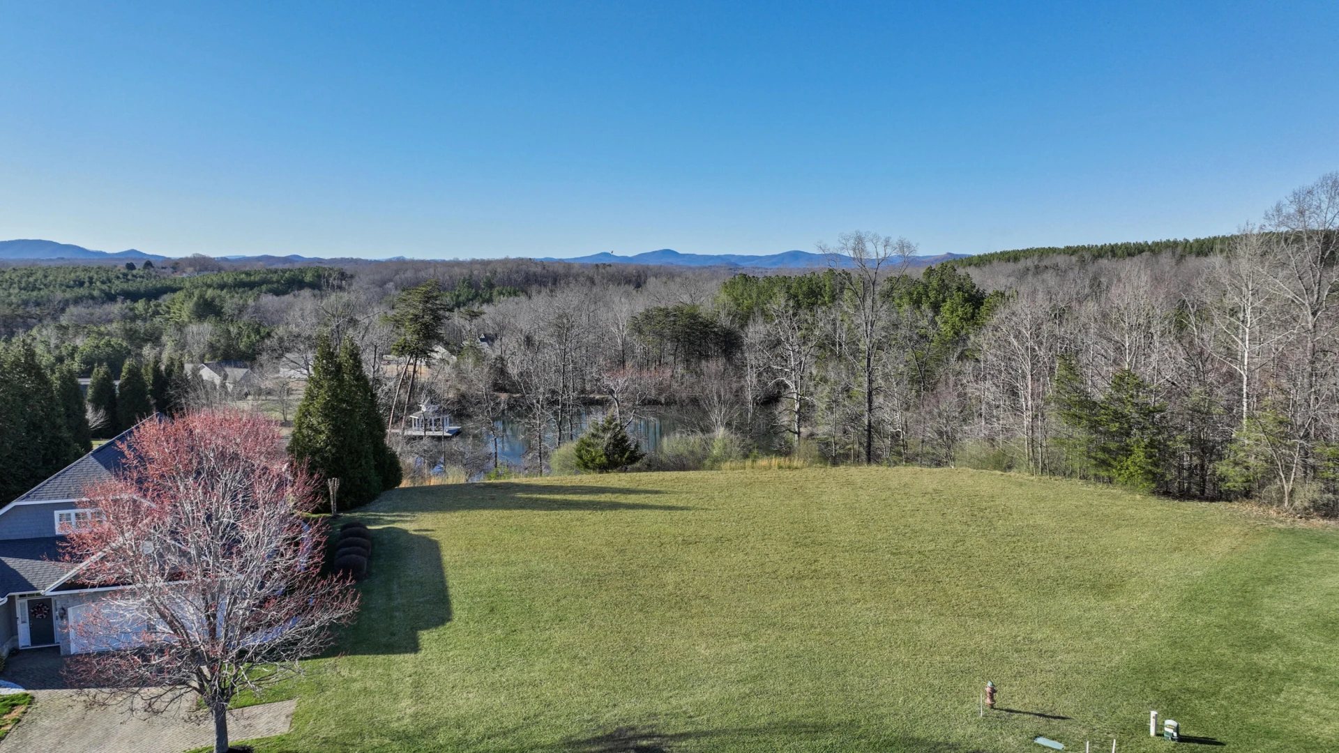 85 Carriage Homes DR