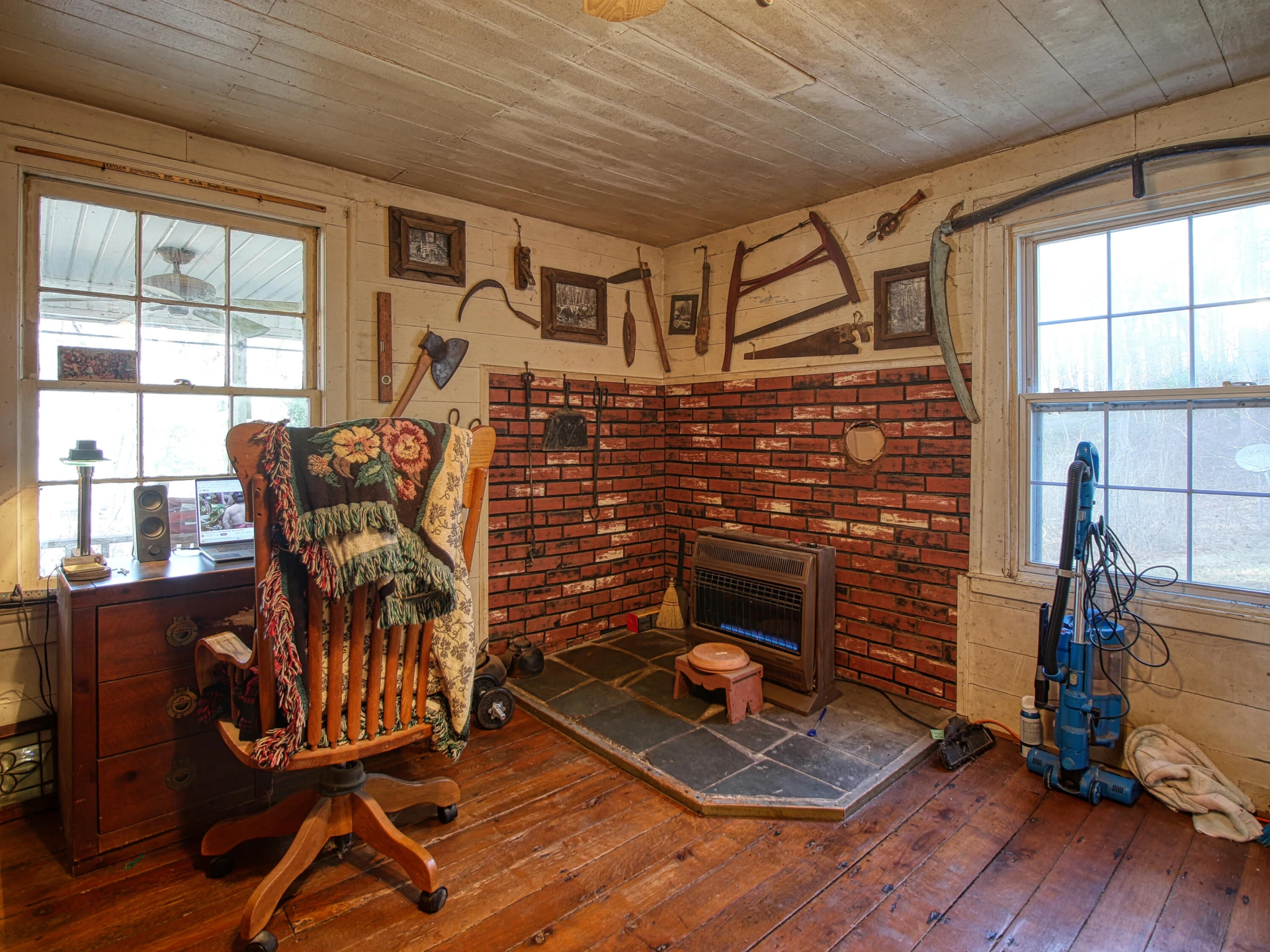 8214 Charity HWY - Photo 6