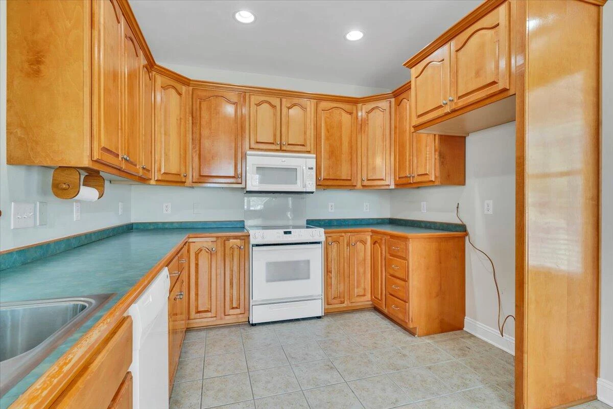 734 S Battery DR - Photo 9