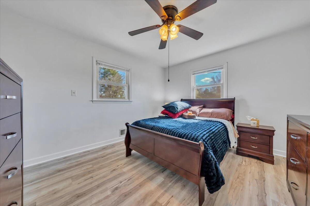 920 Ainsley ST - Photo 24