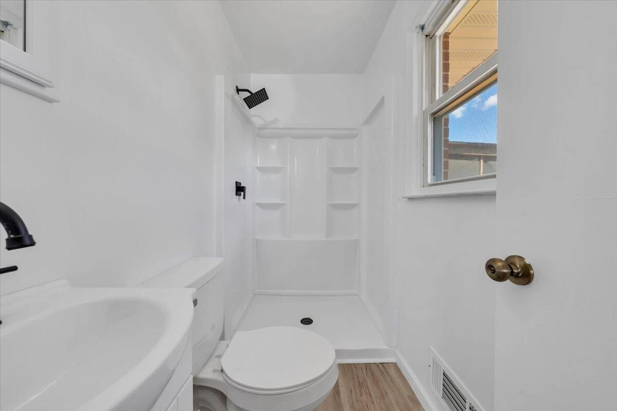 920 Ainsley ST - Photo 27