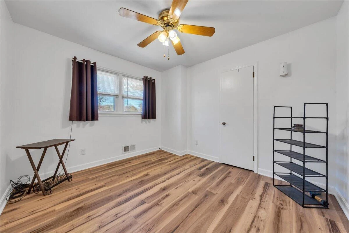 920 Ainsley ST - Photo 28