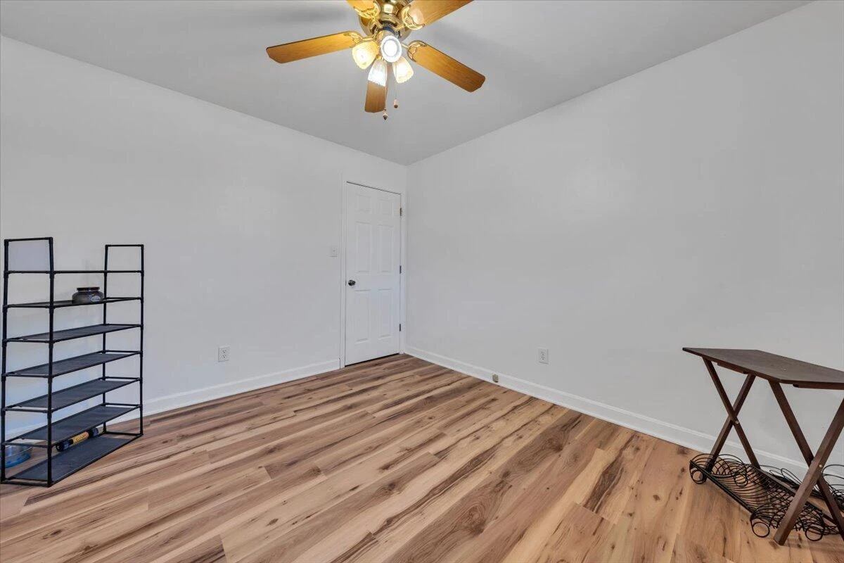 920 Ainsley ST - Photo 29