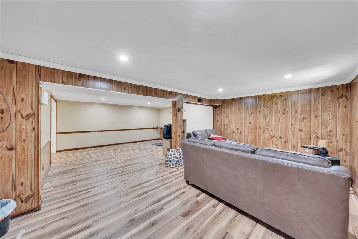 920 Ainsley ST - Photo 35